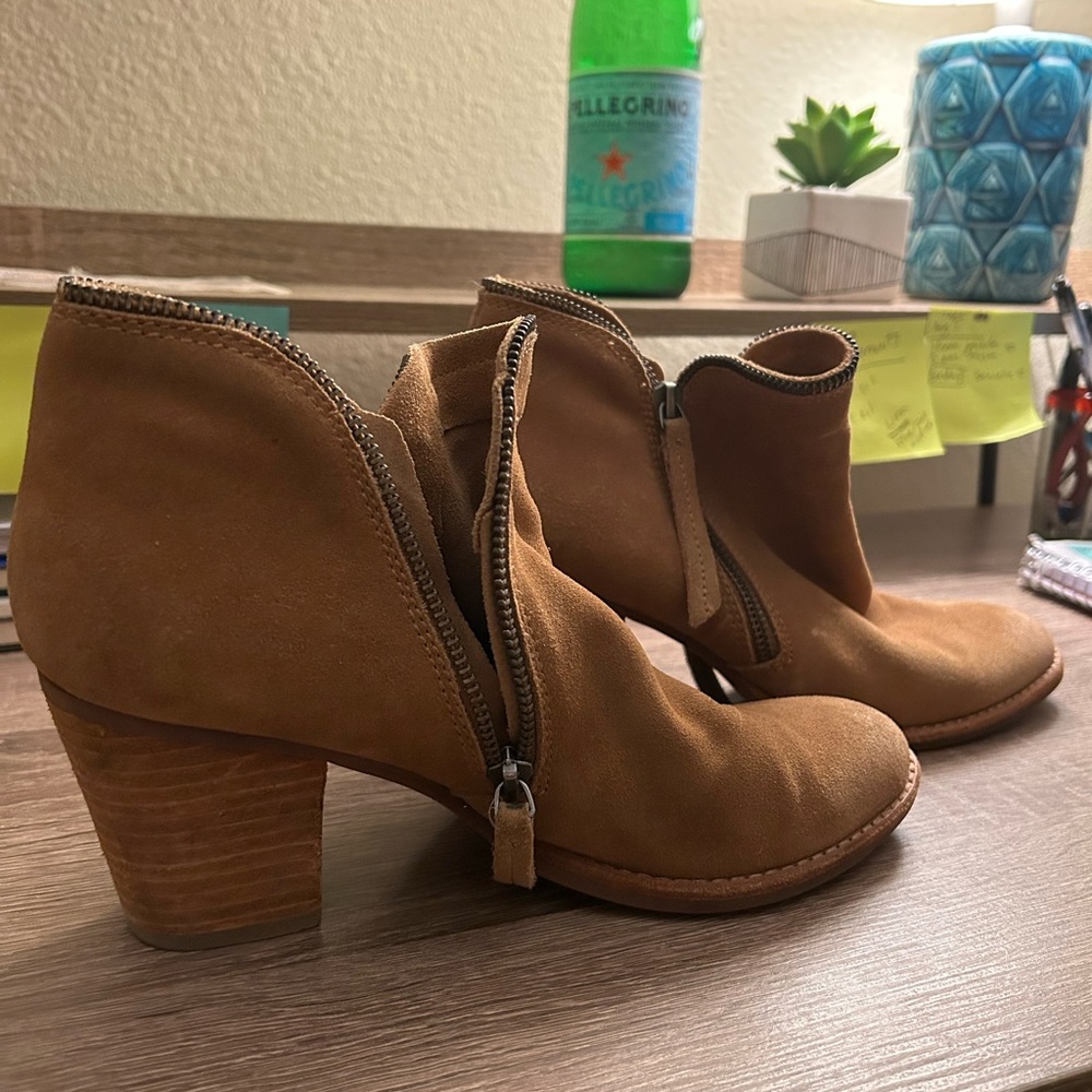 Dolce vita booties